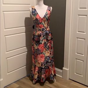 NWT Keepsake Runway midi dress in black Hydrangea